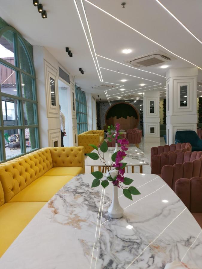 The Lilli Villas Hotel