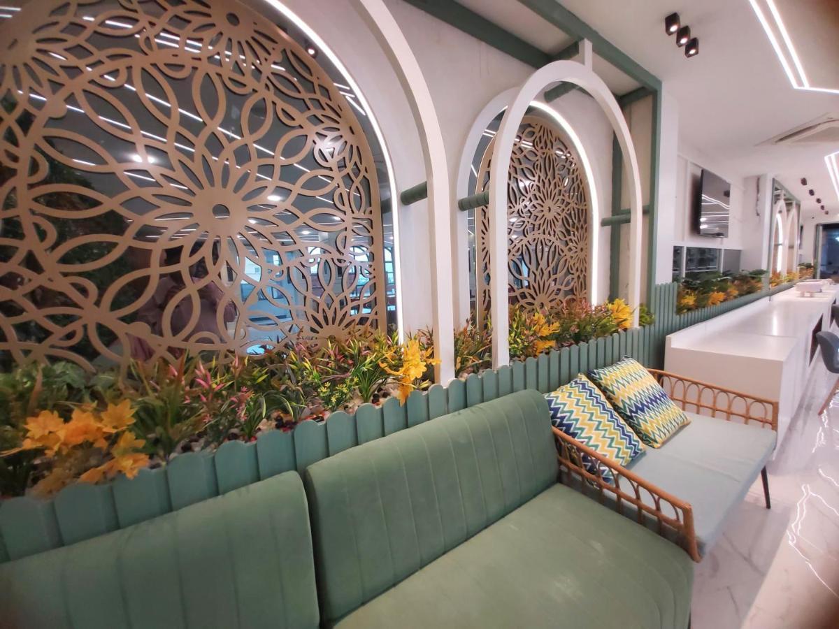 The Lilli Villas Hotel