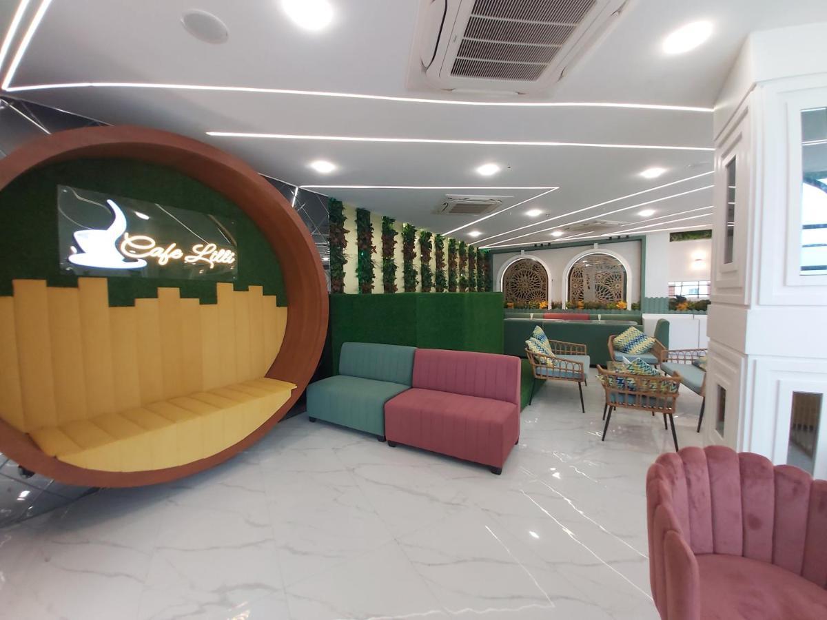 The Lilli Villas Hotel